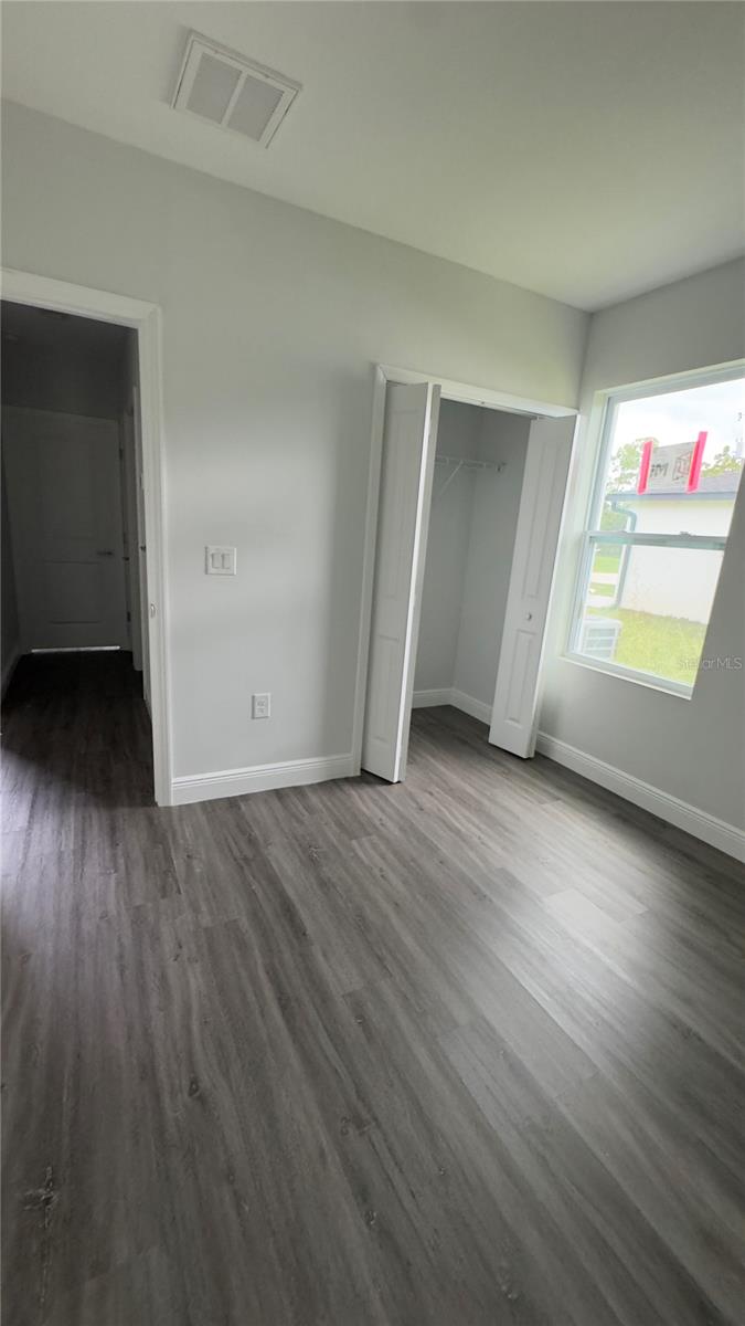 Image 18 of 57 For 2217 Fraser Street