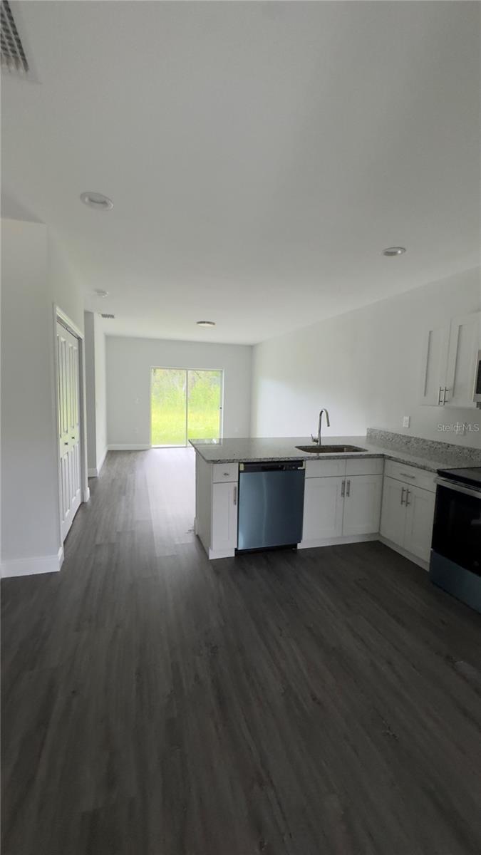 Image 19 of 57 For 2217 Fraser Street