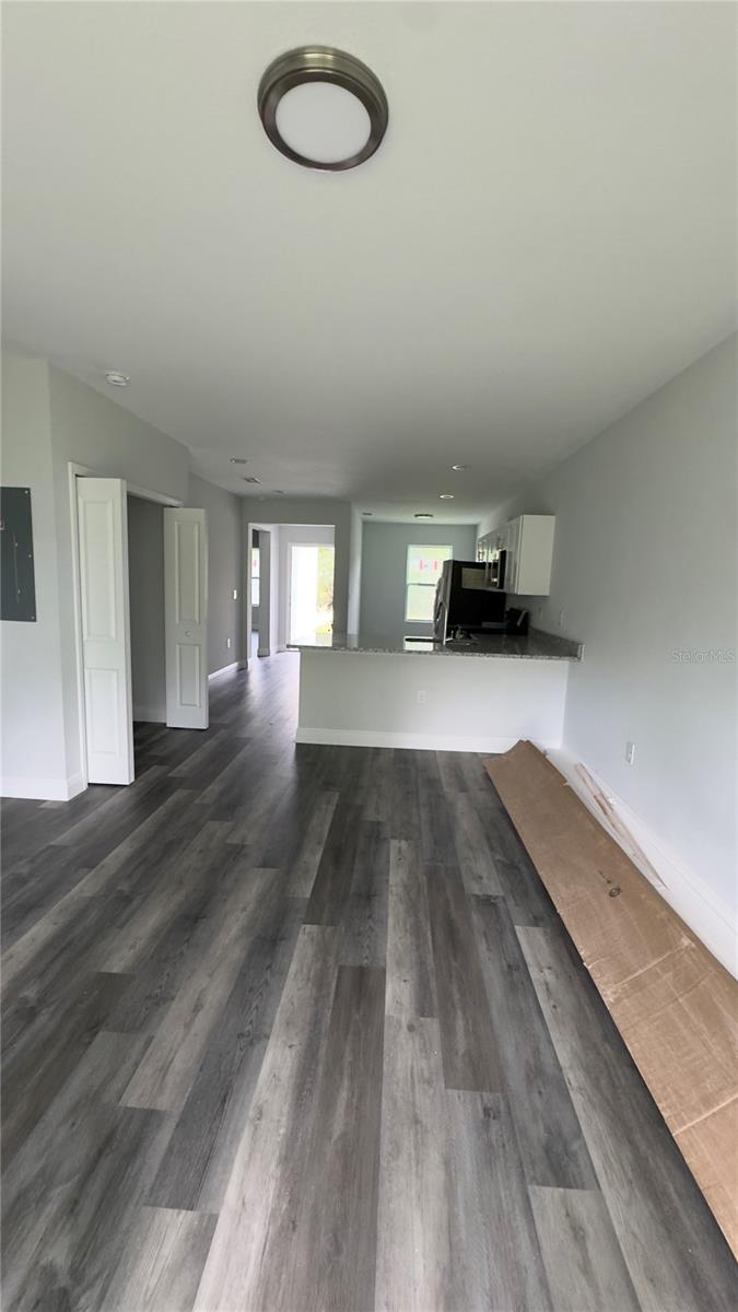 Image 54 of 57 For 2217 Fraser Street