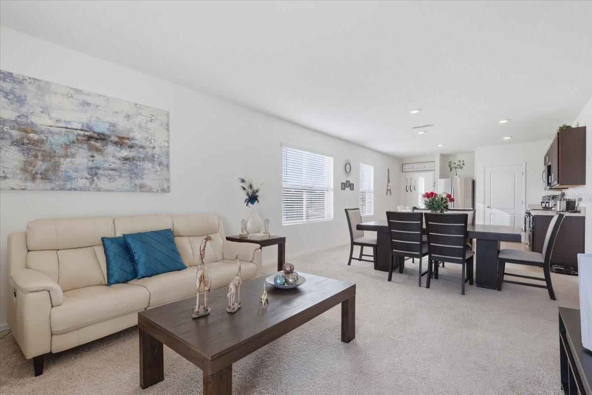 Image 19 of 55 For 812 Brooklet Drive