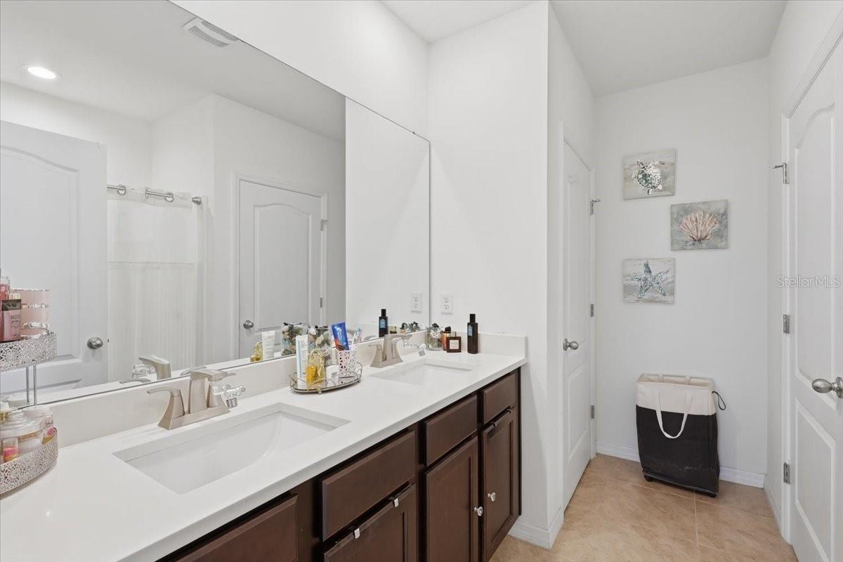 Image 28 of 55 For 812 Brooklet Drive