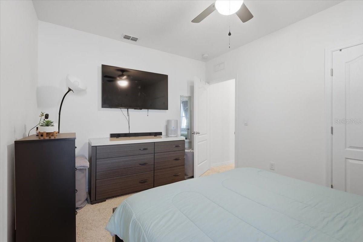 Image 37 of 55 For 812 Brooklet Drive