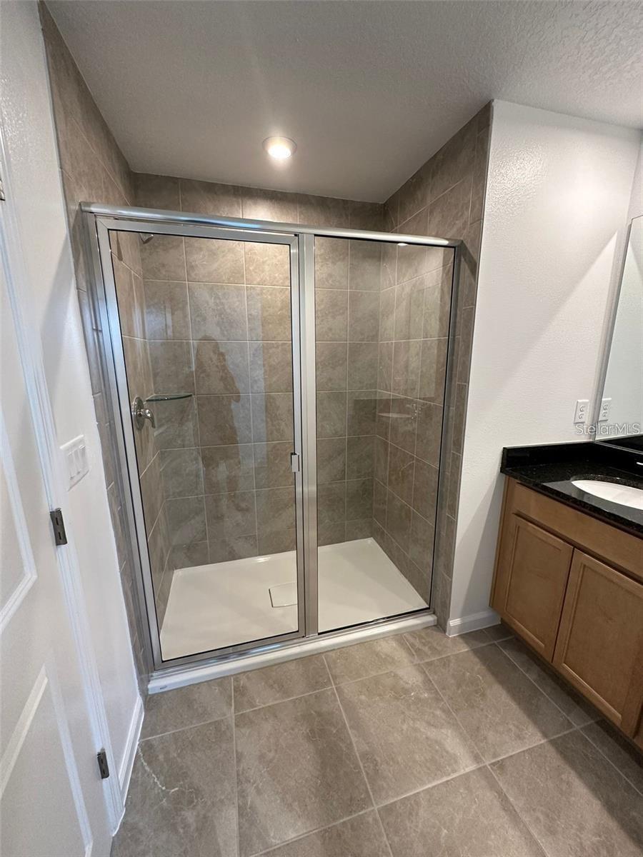 Image 11 of 17 For 11939 Sunsail Avenue