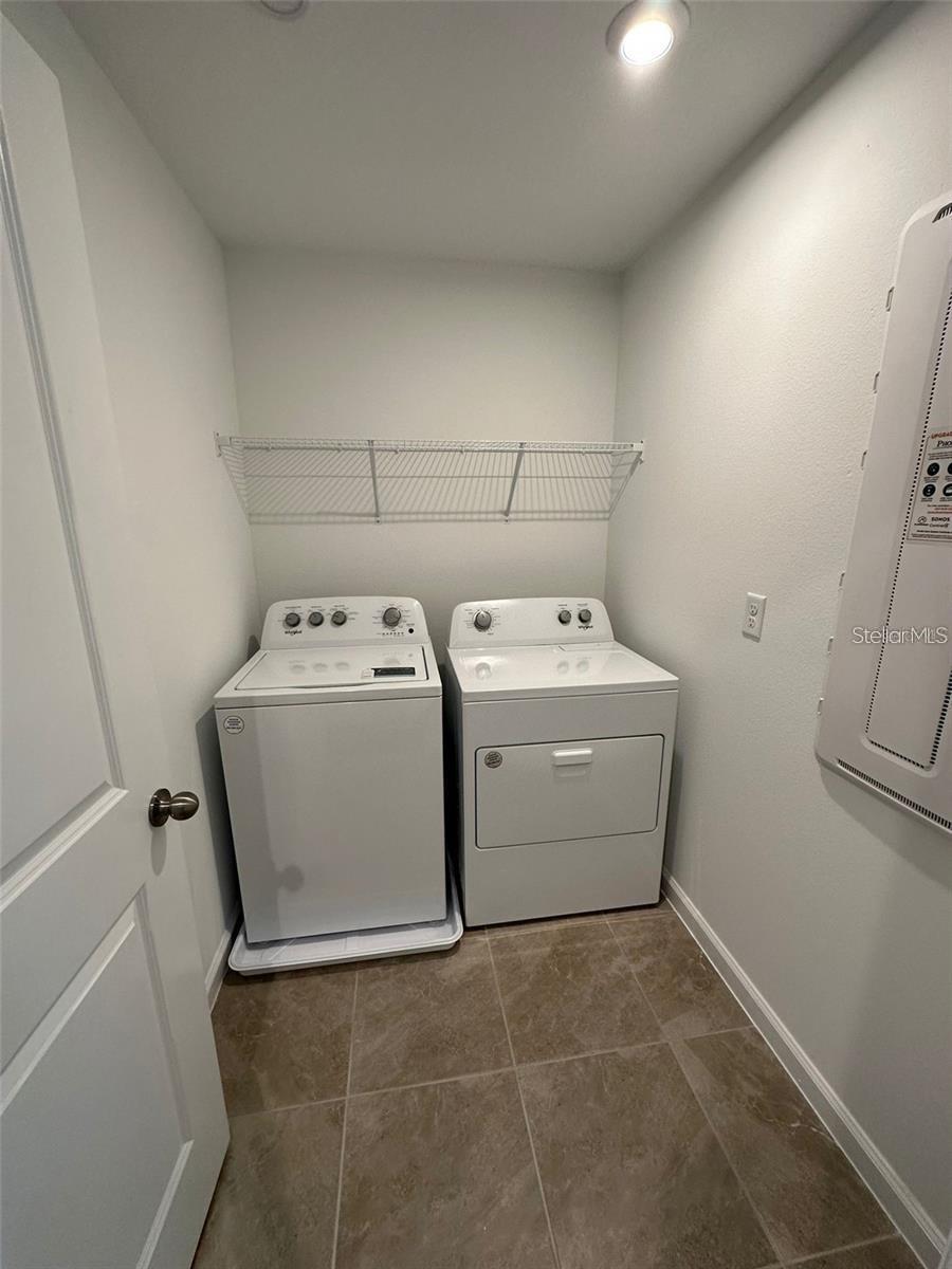 Image 14 of 17 For 11939 Sunsail Avenue