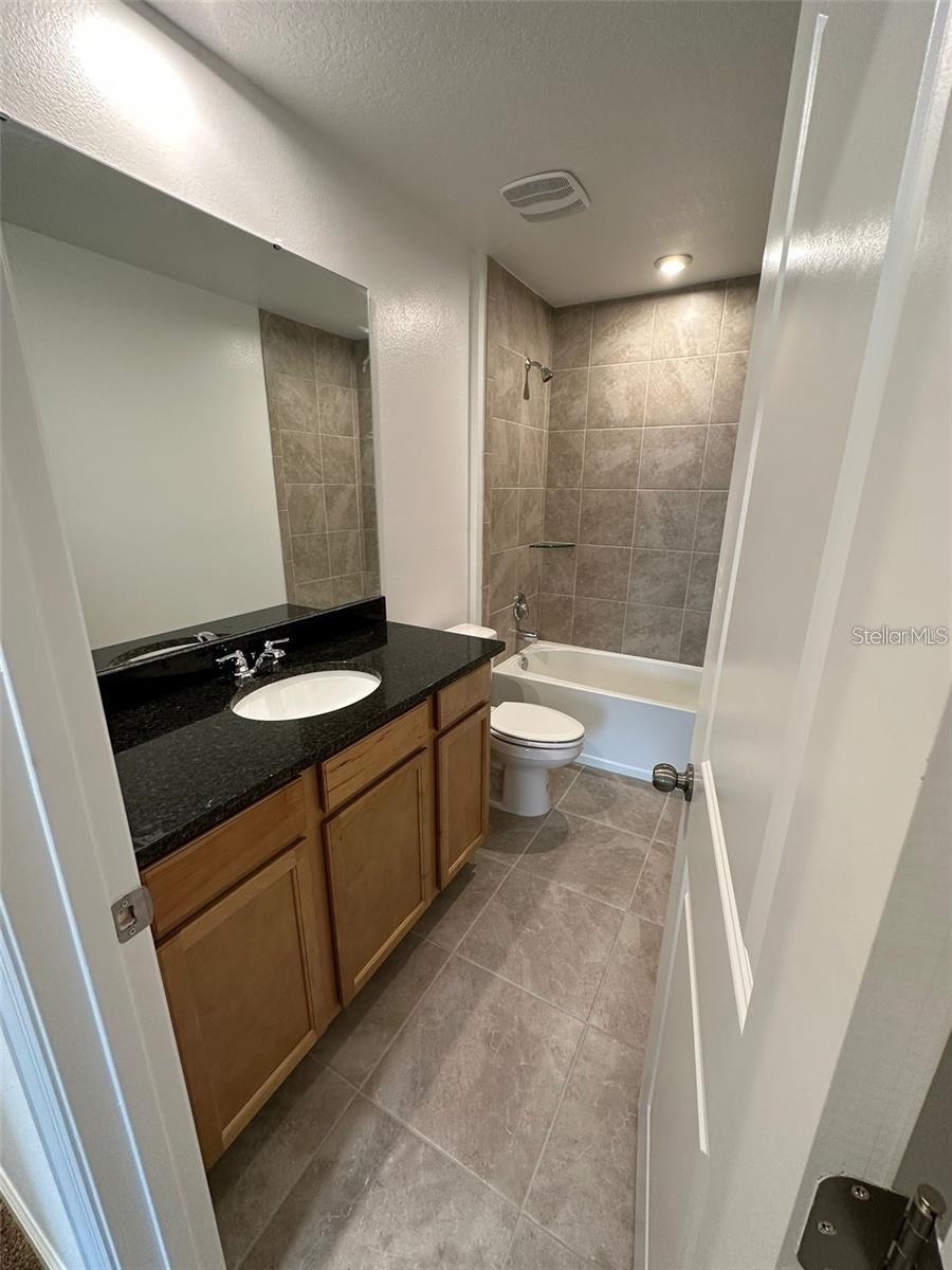 Image 17 of 17 For 11939 Sunsail Avenue