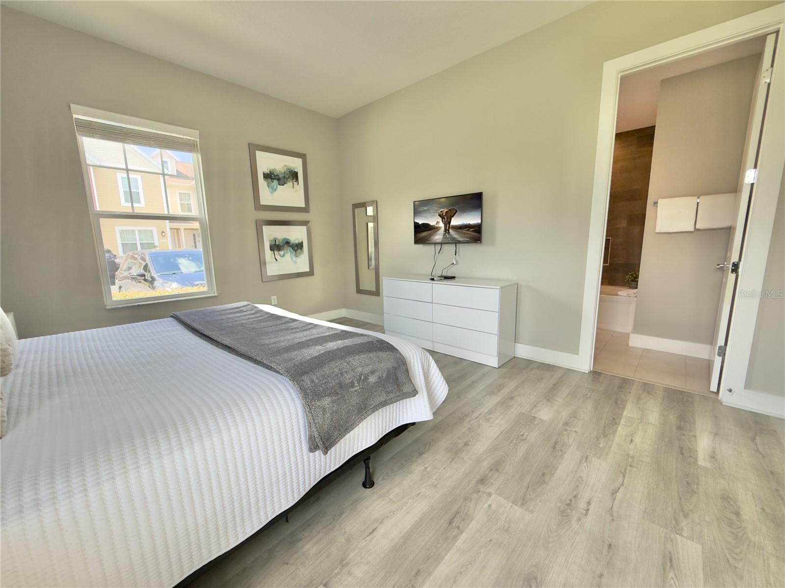 Image 24 of 52 For 7569 Sunny Dreams Lane