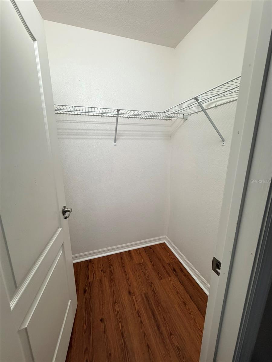 Image 11 of 34 For 10922 Savannah Landing Circle