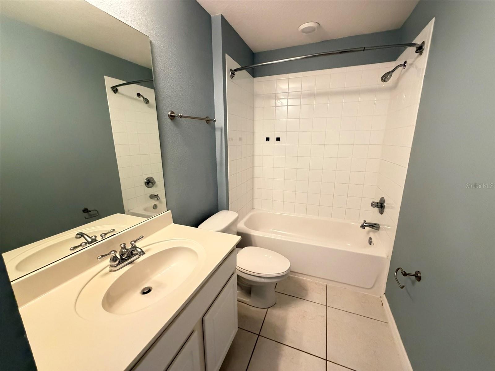 Image 18 of 34 For 10922 Savannah Landing Circle