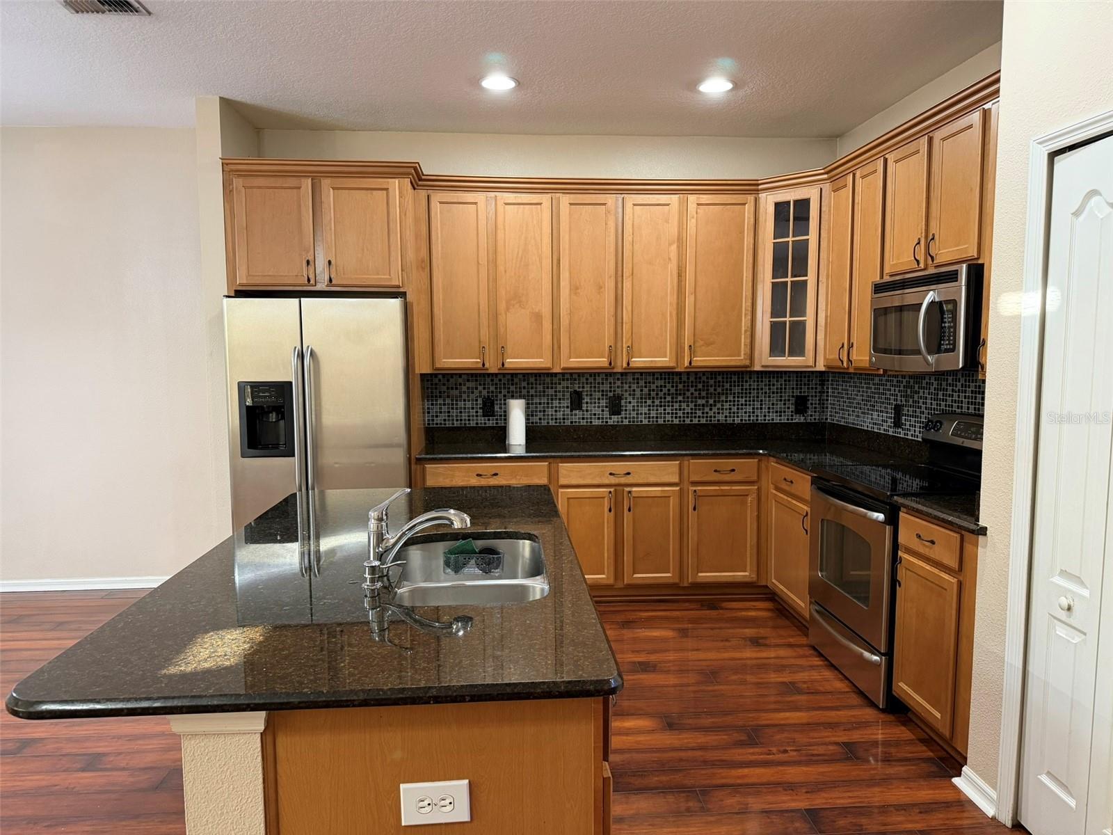 Image 7 of 34 For 10922 Savannah Landing Circle