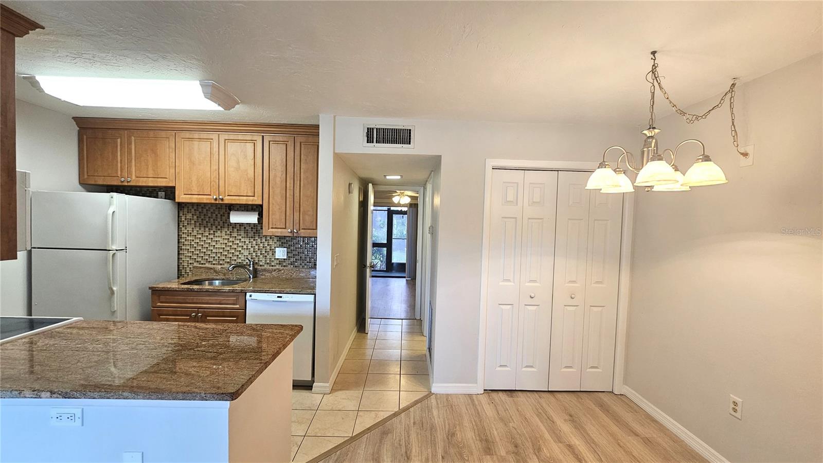 Image 12 of 36 For 8 Quails Run Boulevard 3