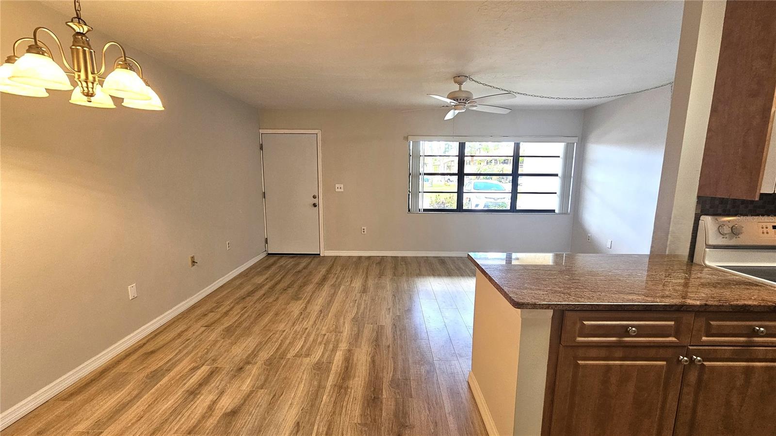 Image 4 of 36 For 8 Quails Run Boulevard 3