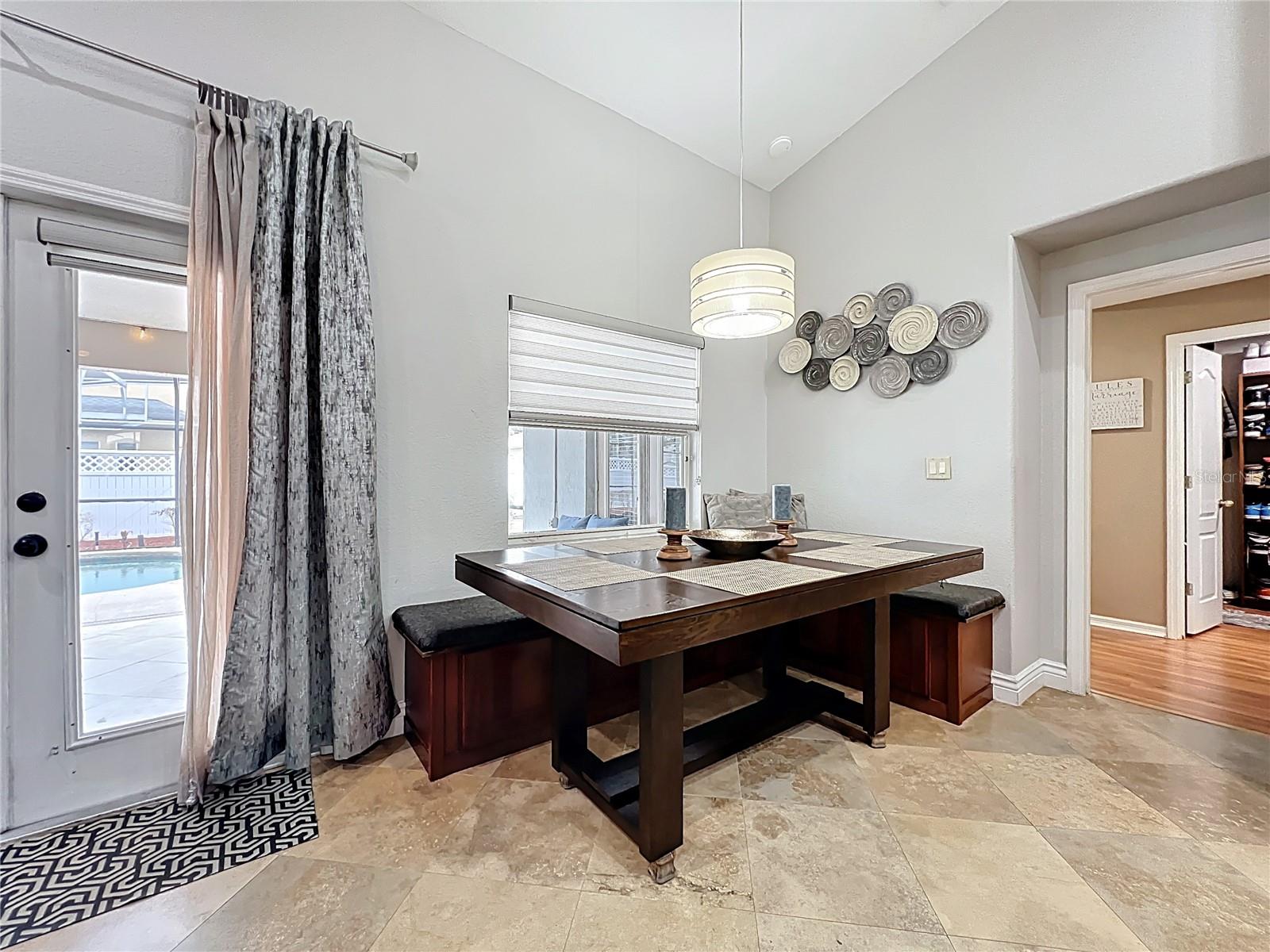 Image 22 of 77 For 723 Sunburst Cove Lane