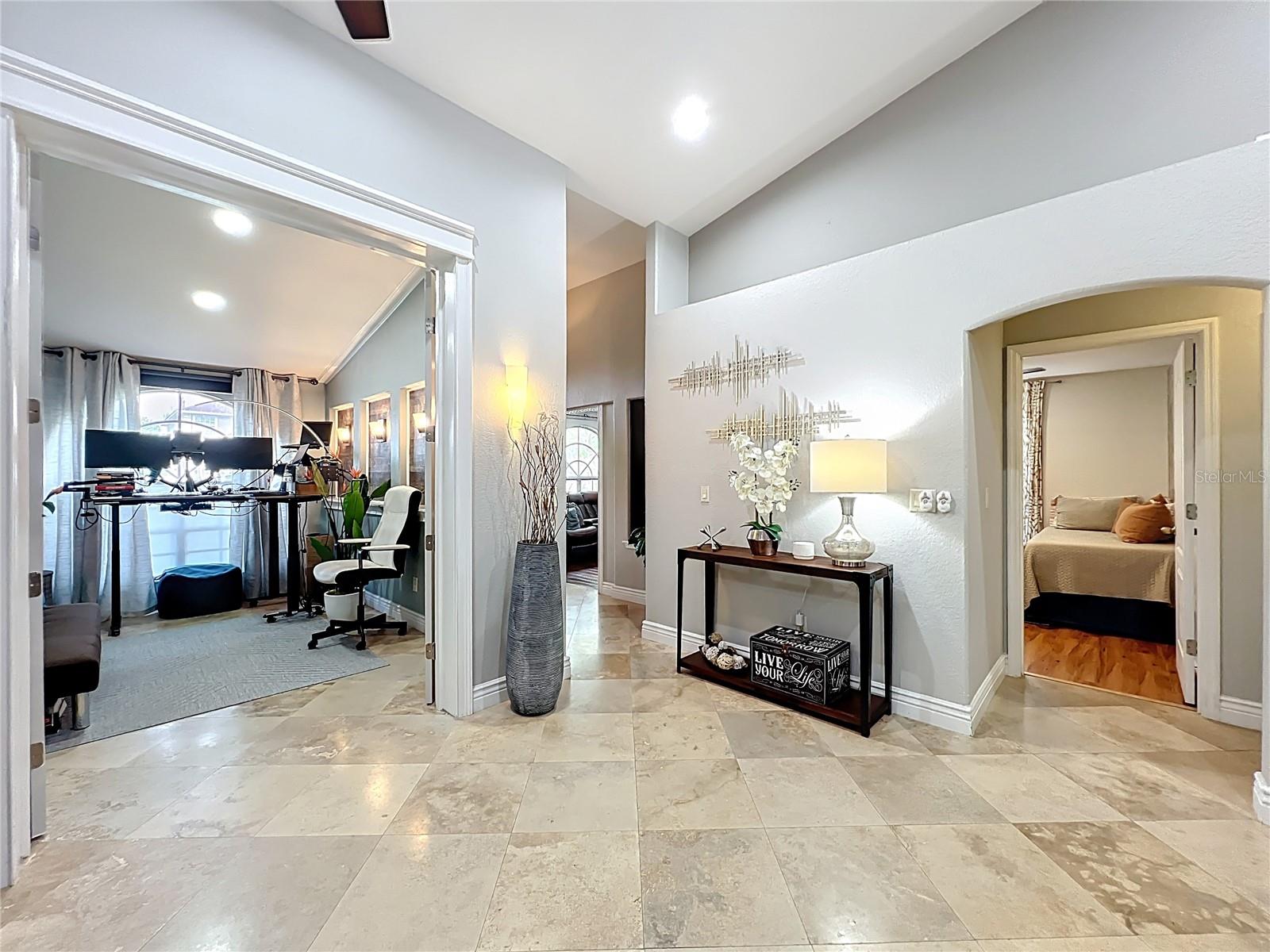 Image 27 of 77 For 723 Sunburst Cove Lane