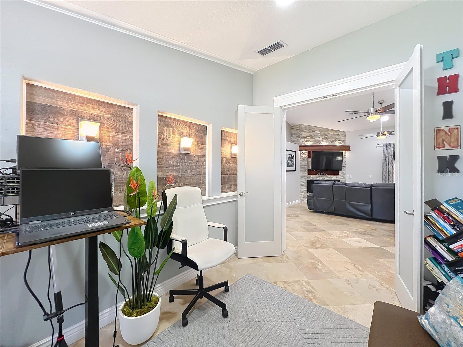 Image 29 of 77 For 723 Sunburst Cove Lane