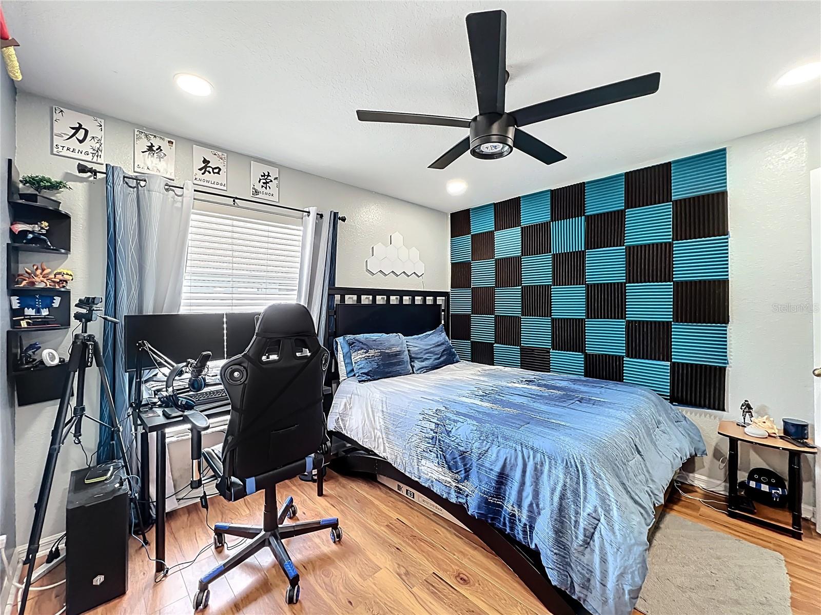 Image 39 of 77 For 723 Sunburst Cove Lane