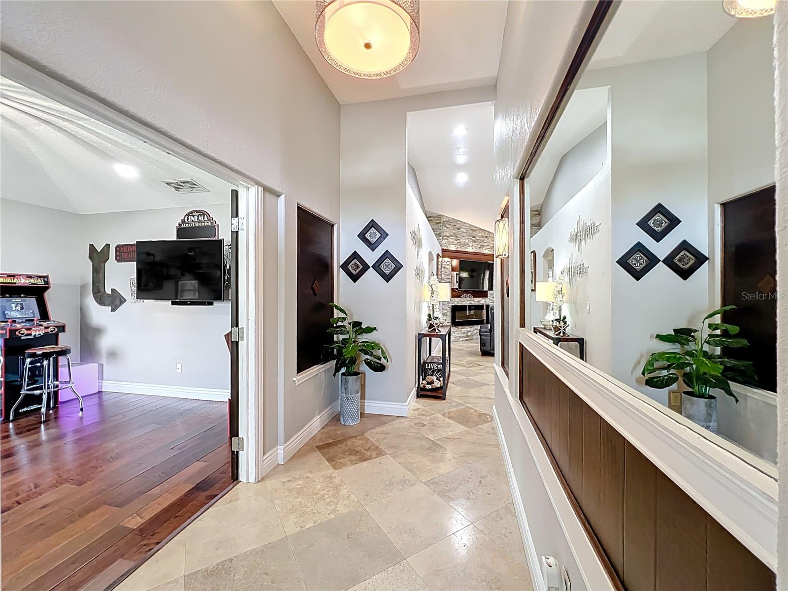 Image 4 of 77 For 723 Sunburst Cove Lane