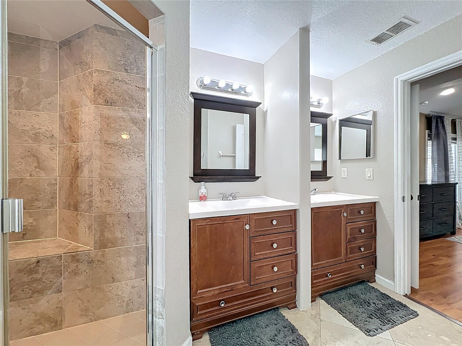 Image 48 of 77 For 723 Sunburst Cove Lane