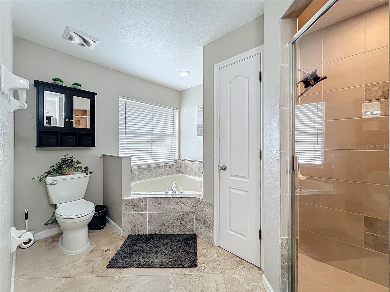 Image 49 of 77 For 723 Sunburst Cove Lane