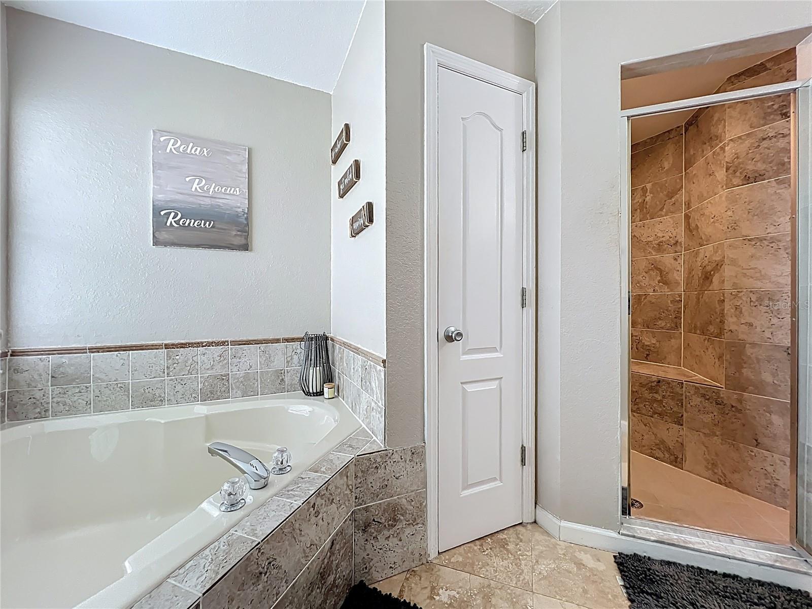 Image 50 of 77 For 723 Sunburst Cove Lane