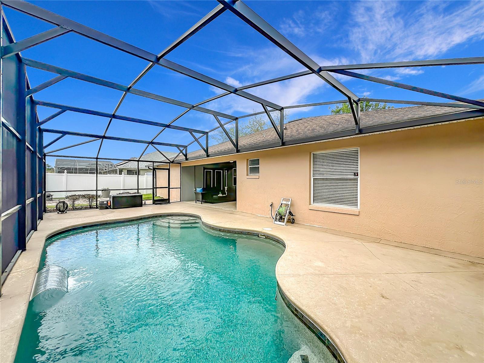 Image 59 of 77 For 723 Sunburst Cove Lane