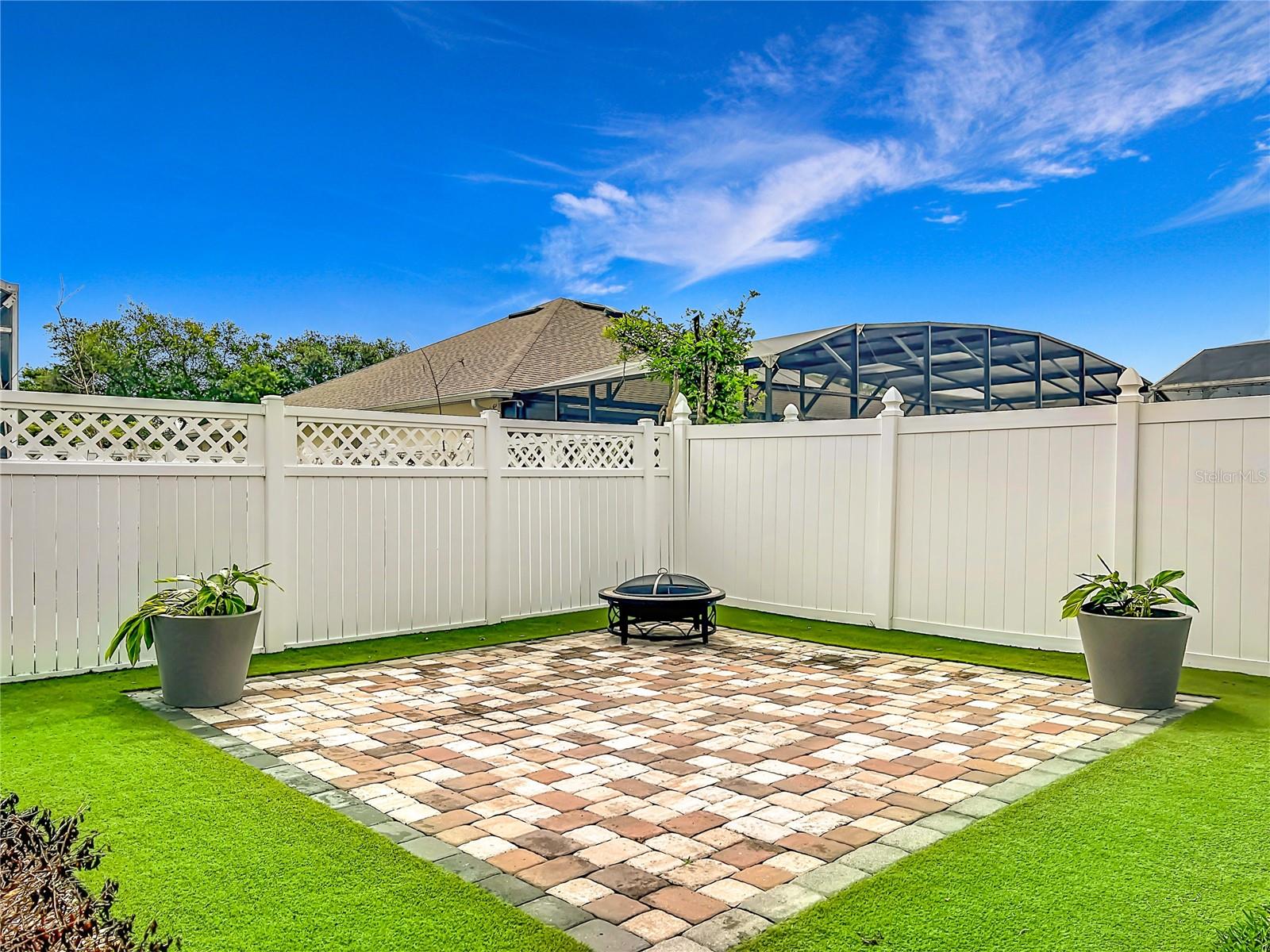 Image 62 of 77 For 723 Sunburst Cove Lane