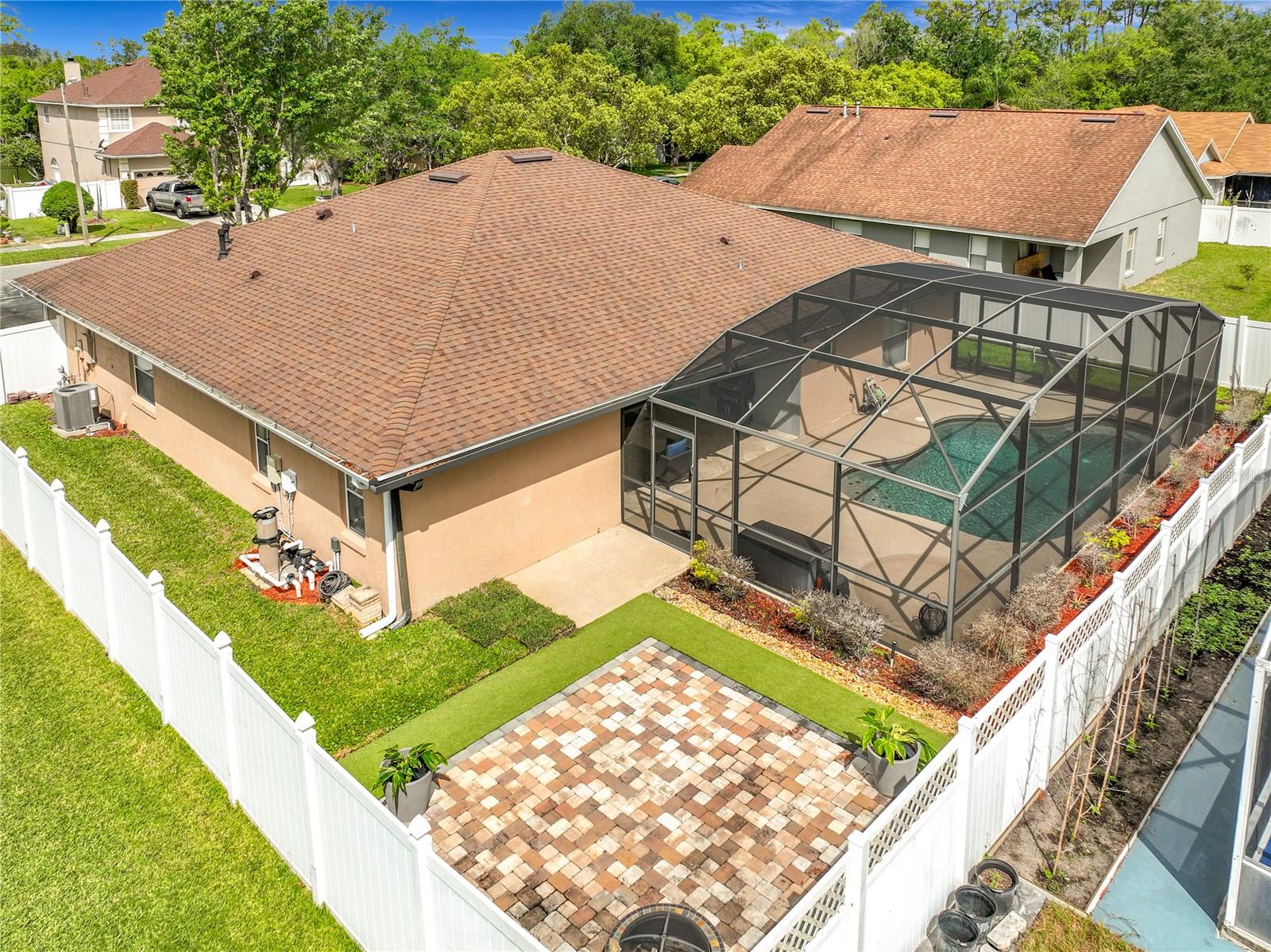 Image 63 of 77 For 723 Sunburst Cove Lane