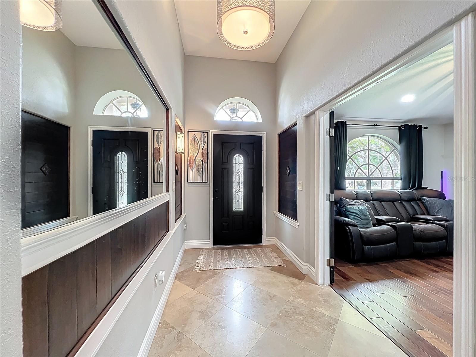 Image 9 of 77 For 723 Sunburst Cove Lane