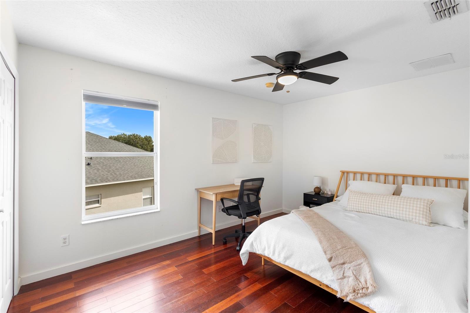 Image 22 of 32 For 2697 Star Grass Circle