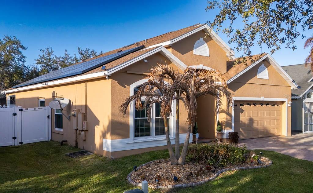 Image 2 of 34 For 8915 Victoria Isle Place