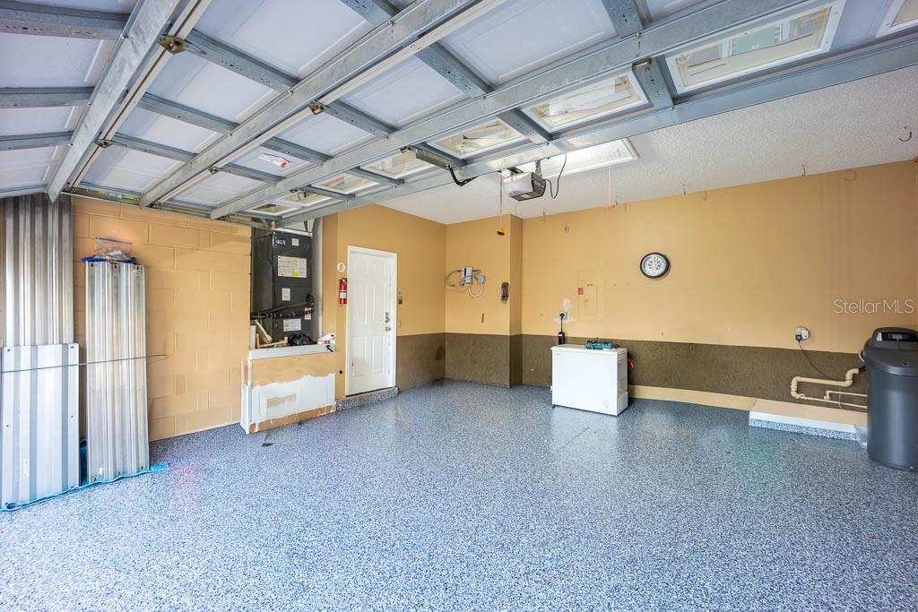 Image 30 of 34 For 8915 Victoria Isle Place