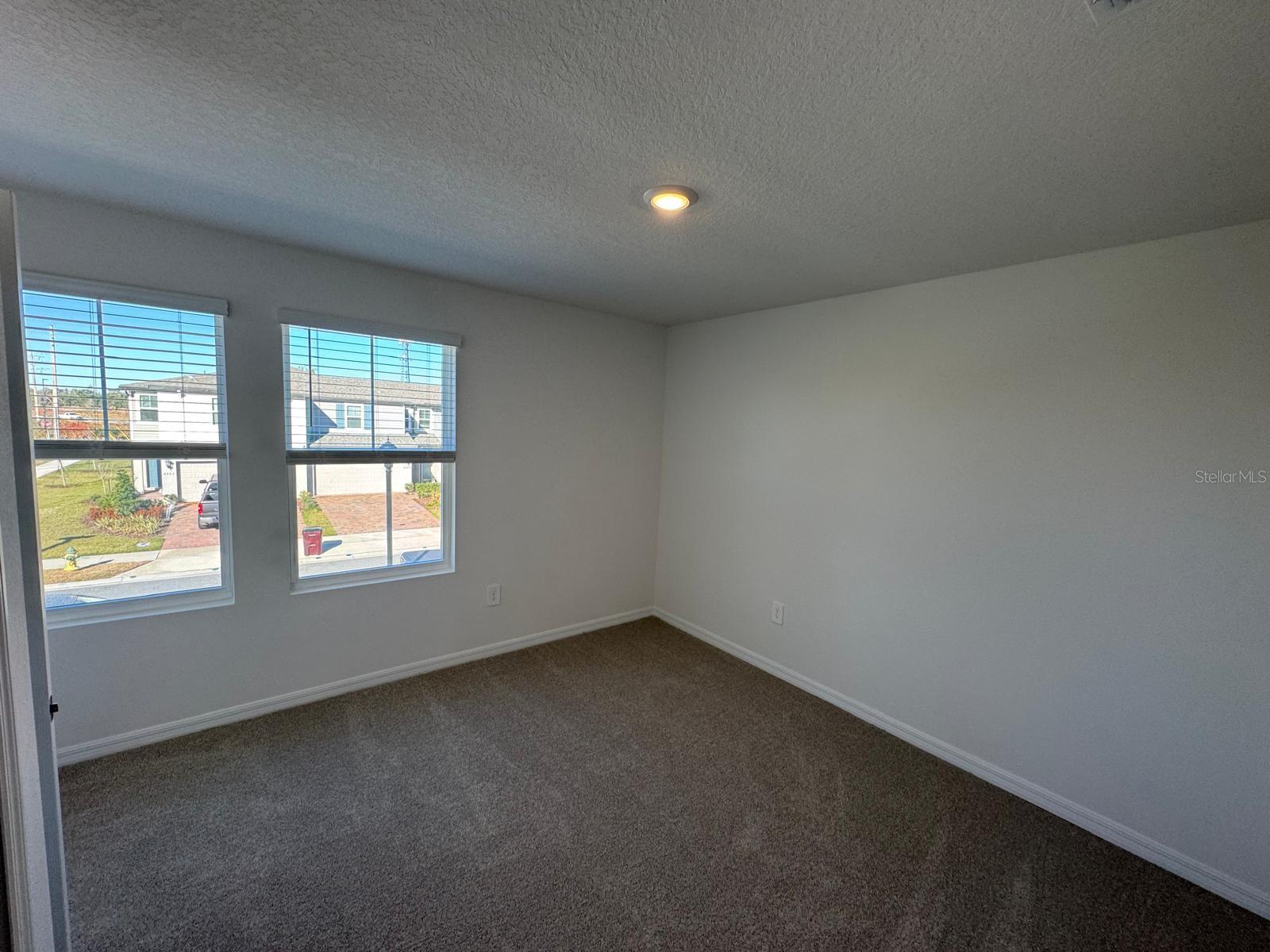 Image 17 of 24 For 4552 Burrowing Owl Loop