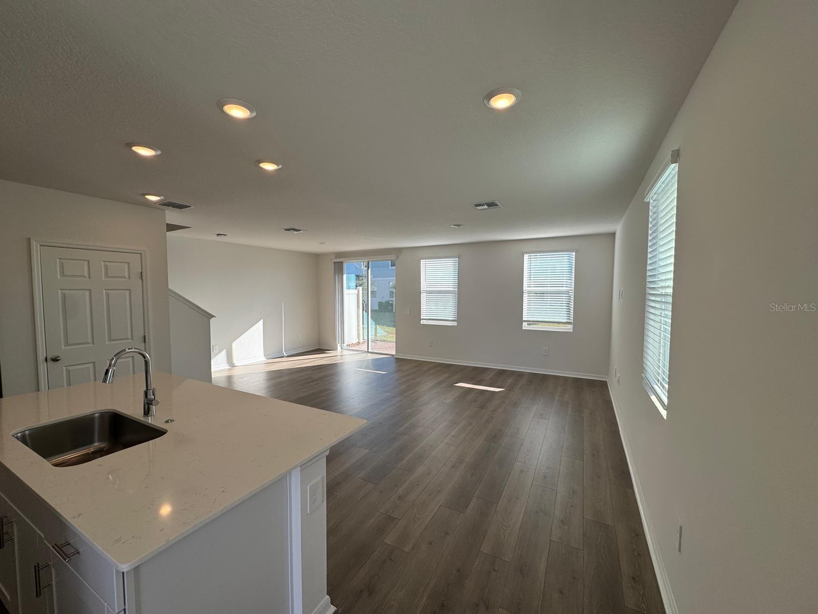 Image 4 of 24 For 4552 Burrowing Owl Loop