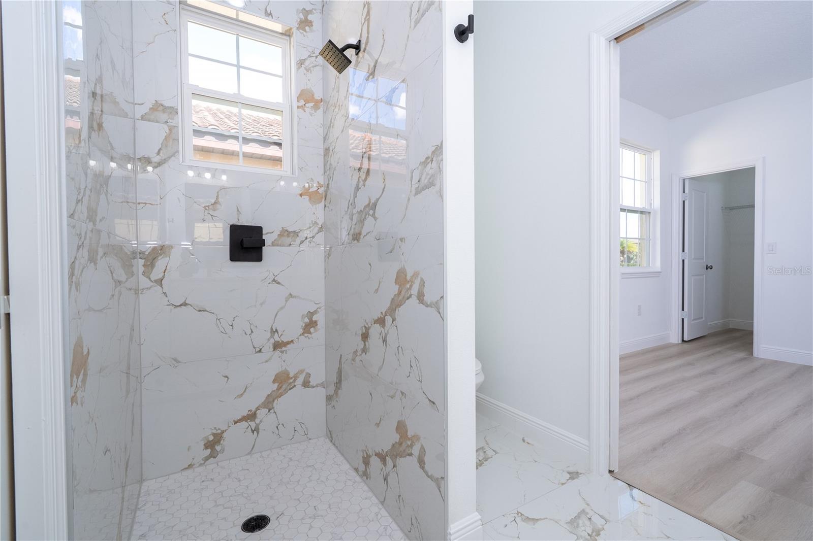 Image 27 of 68 For 355 Villa Sorrento Circle