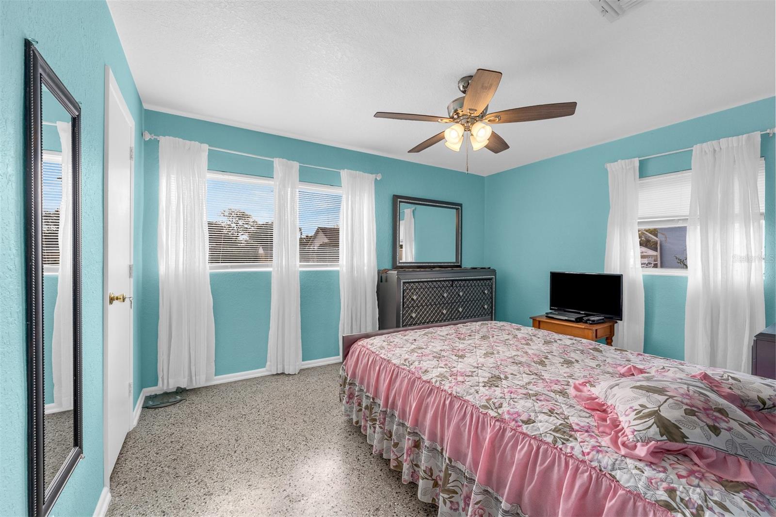 Image 16 of 35 For 8312 Mara Vista Court