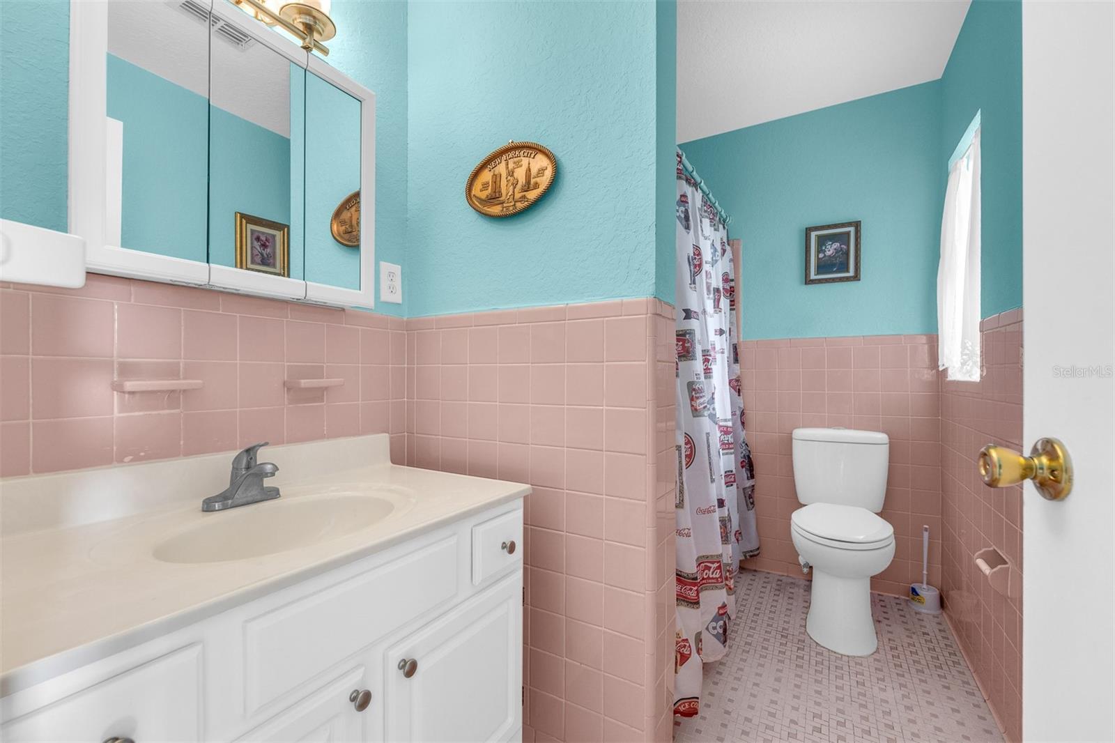 Image 26 of 35 For 8312 Mara Vista Court