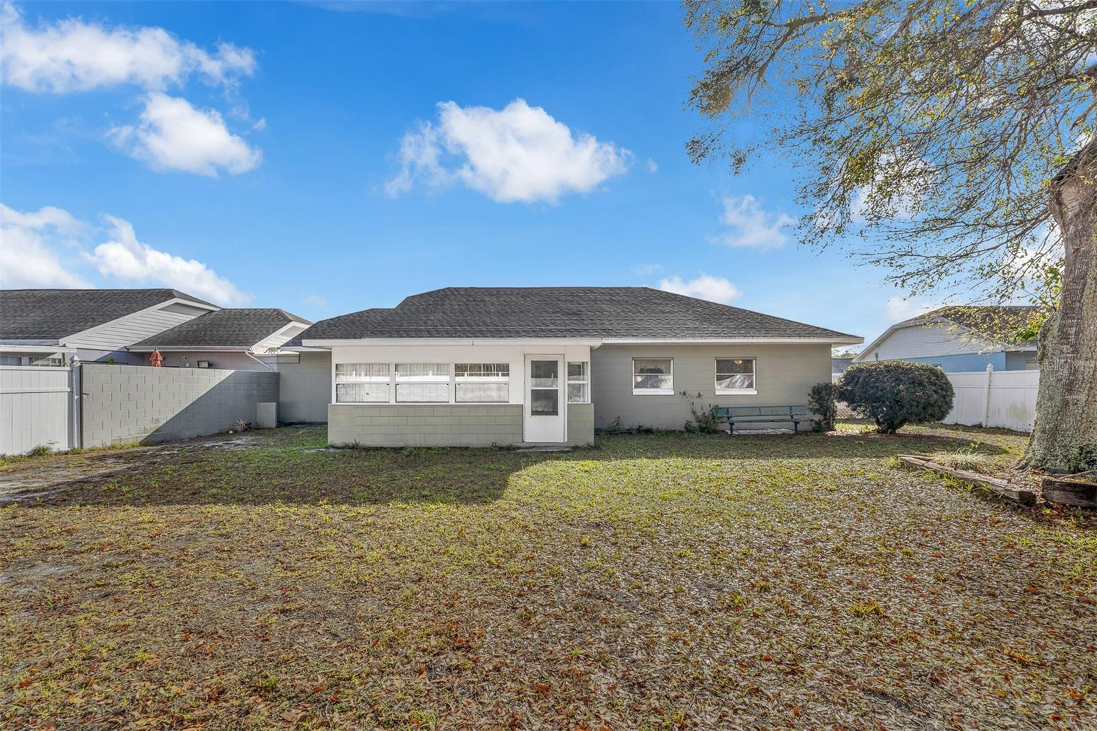 Image 29 of 35 For 8312 Mara Vista Court