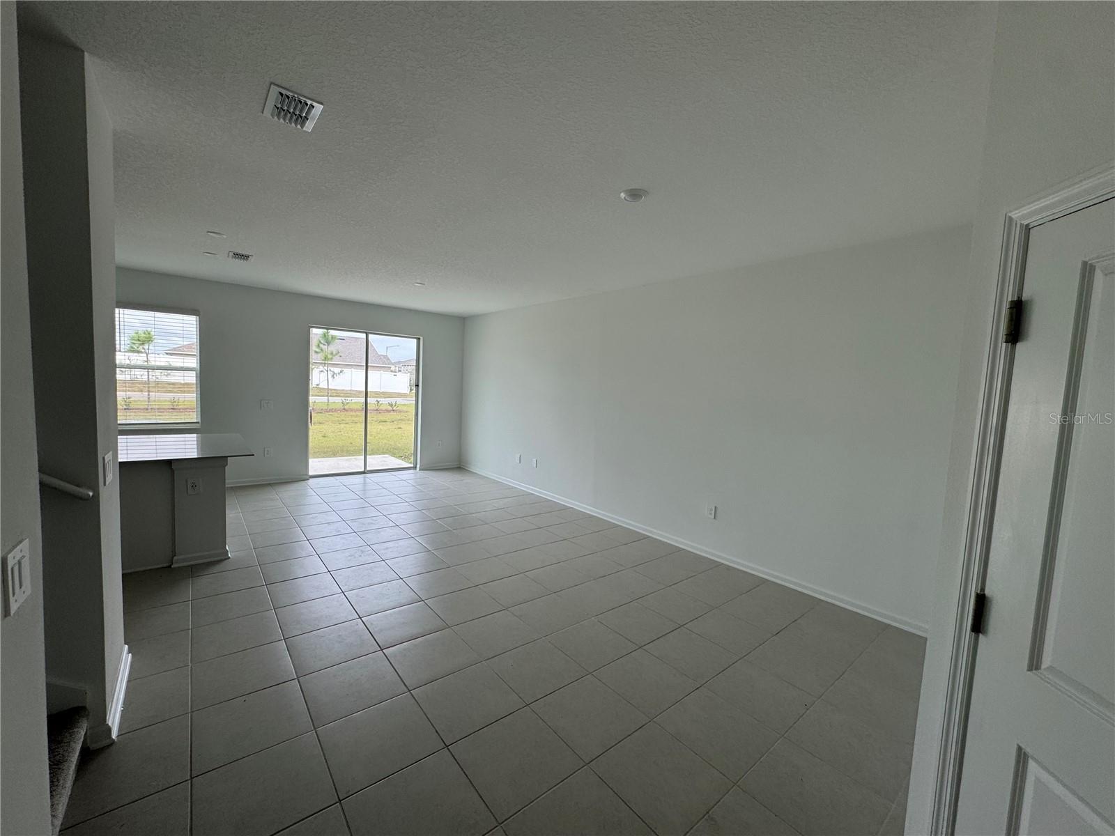 Image 3 of 11 For 2959 Savior Avenue