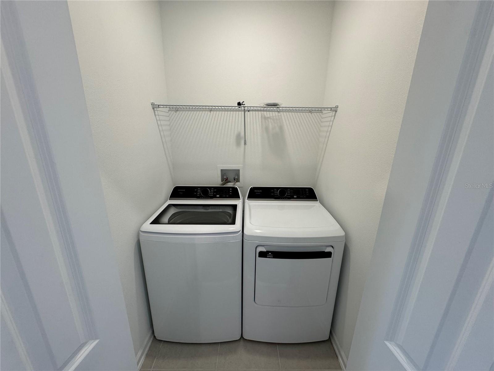 Image 5 of 11 For 2959 Savior Avenue