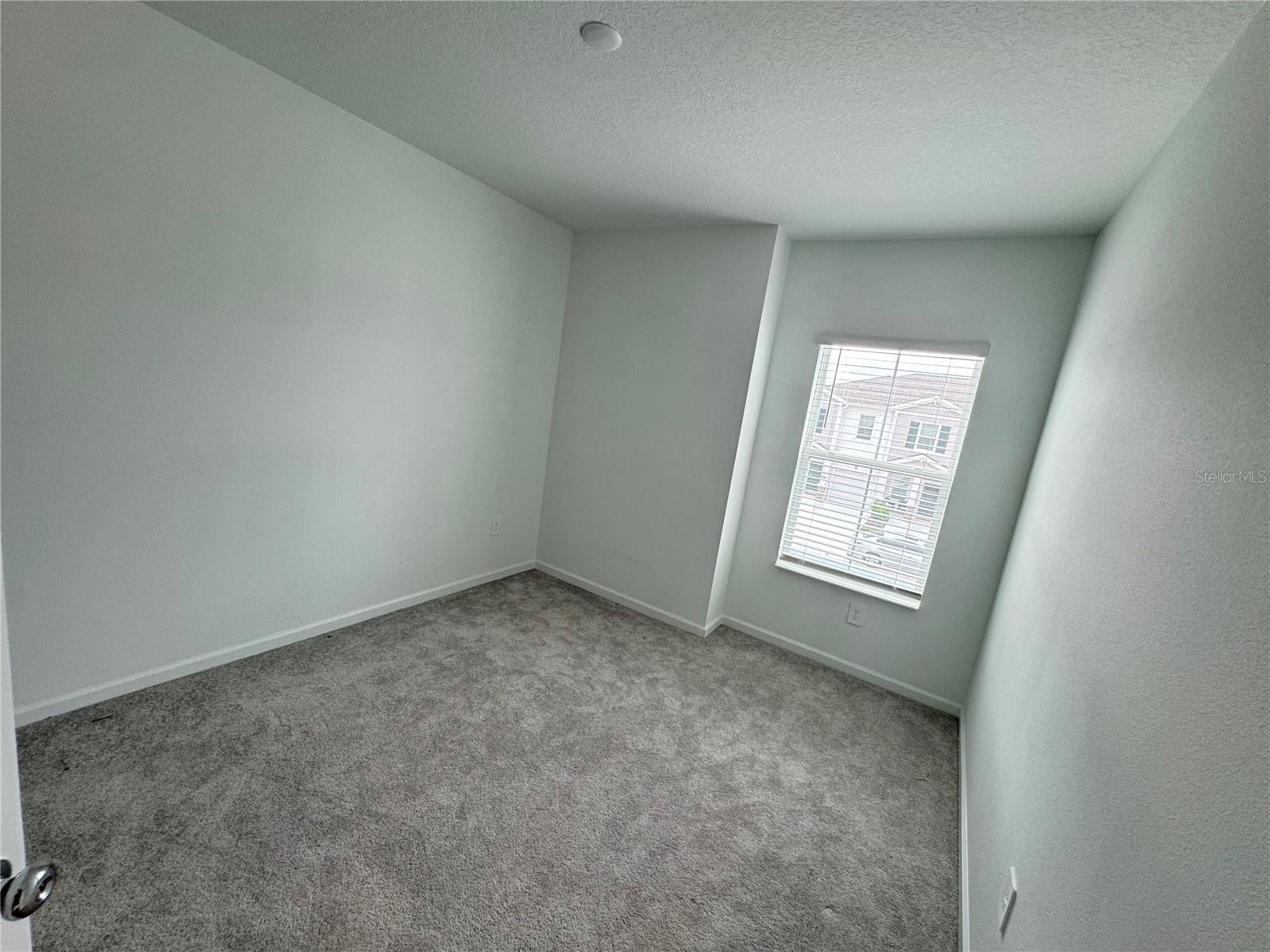 Image 8 of 11 For 2959 Savior Avenue