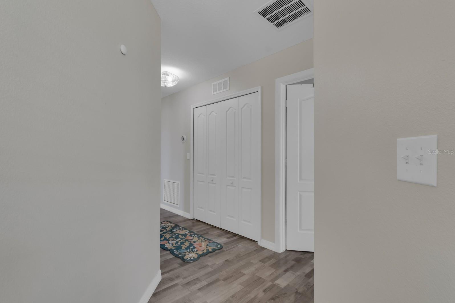 Image 20 of 40 For 1930 Kettle Creek Drive