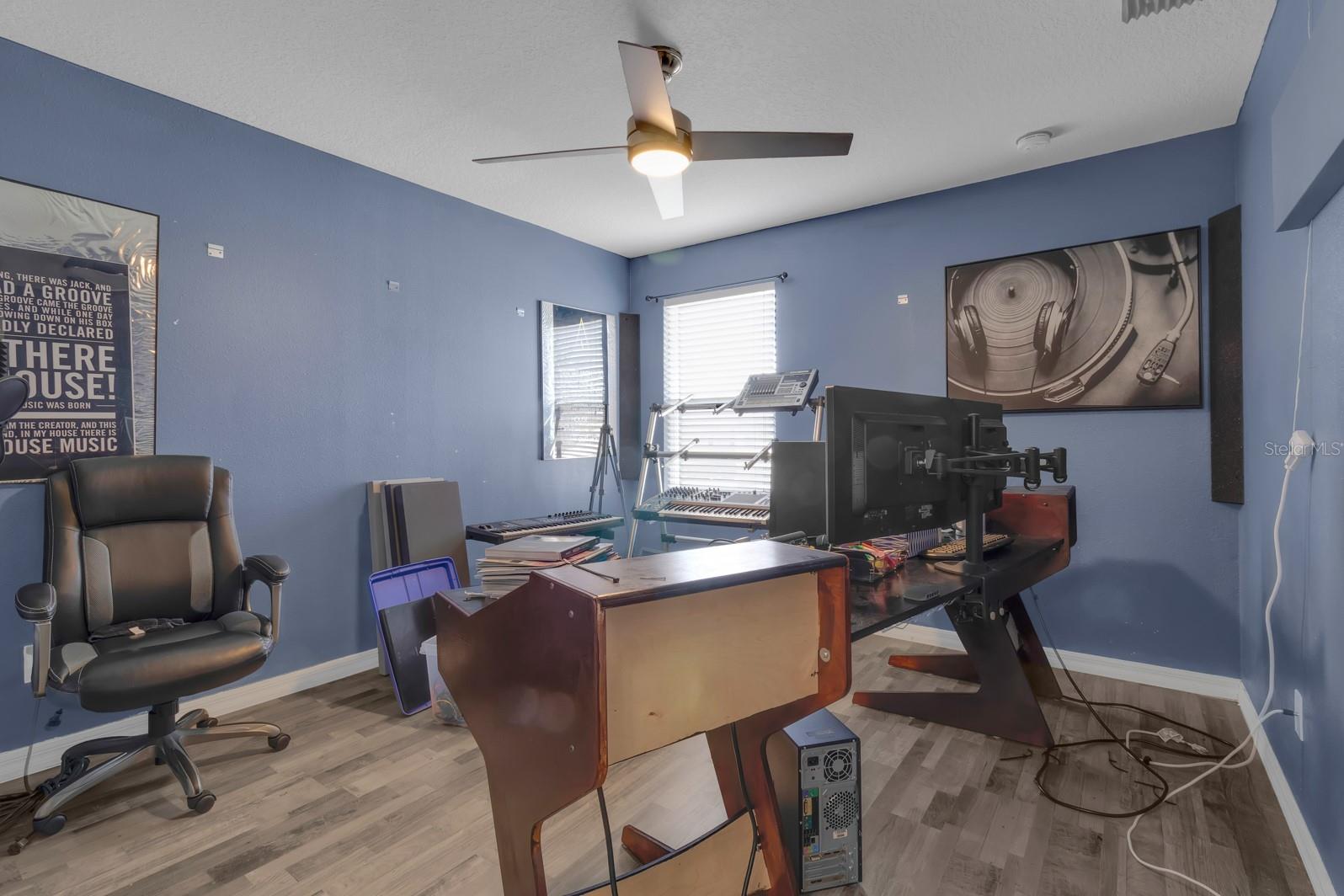 Image 23 of 40 For 1930 Kettle Creek Drive