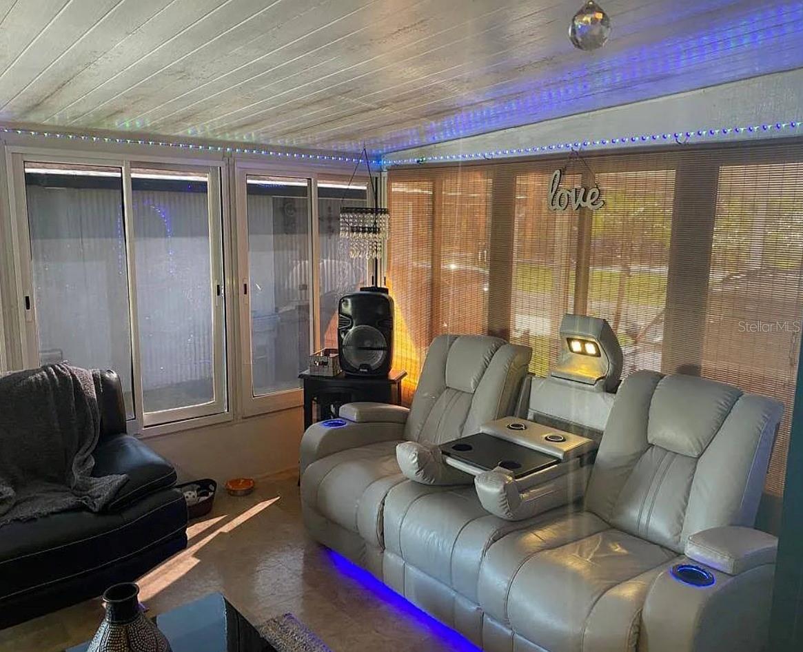 Image 9 of 16 For 48 Butler Blvd Butler Blvd W