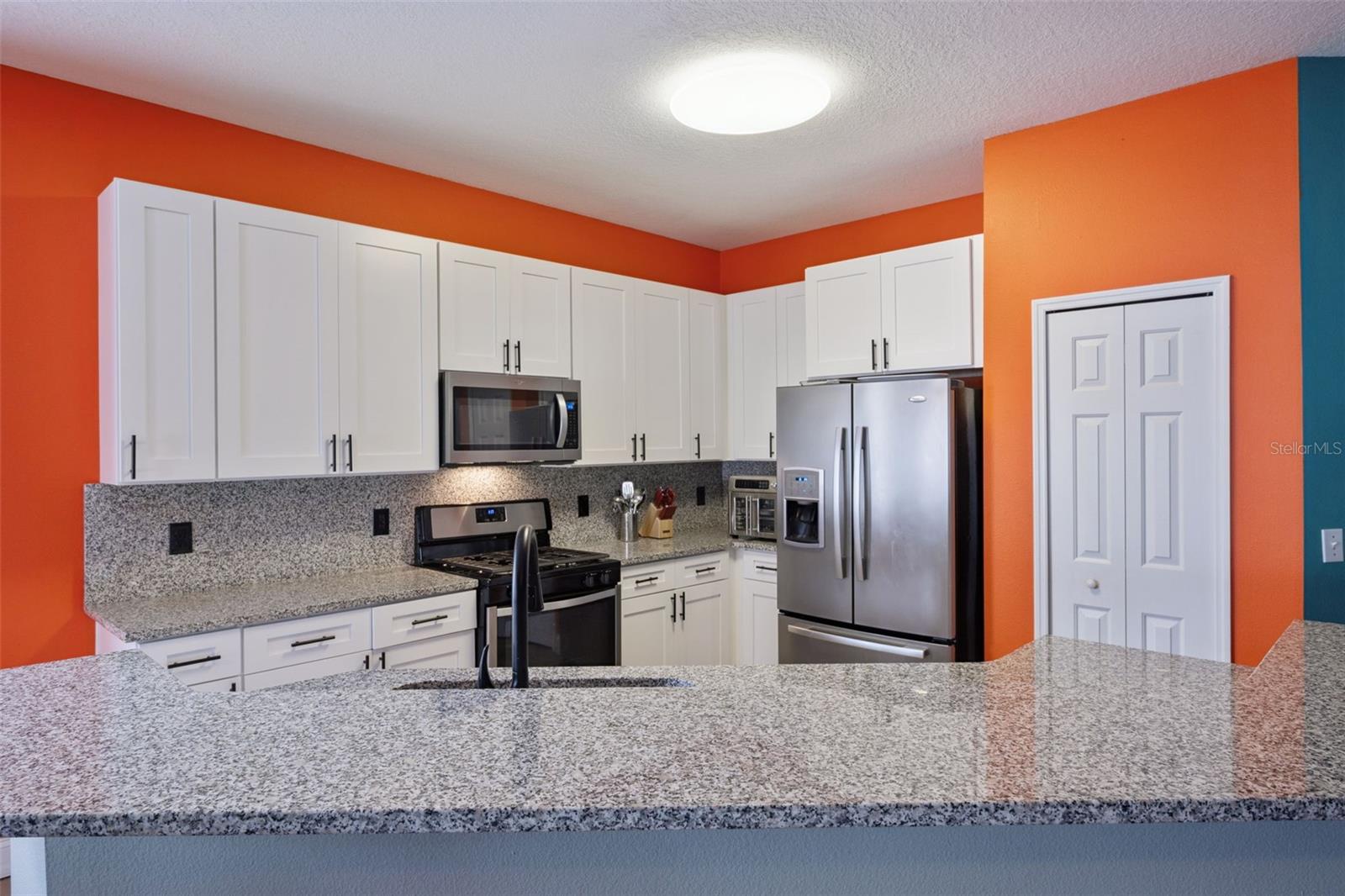 Image 9 of 25 For 2862 Aloma Oaks Drive