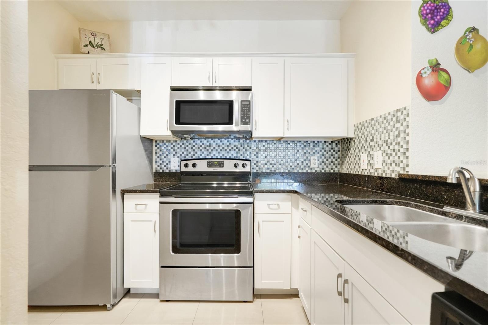 Image 11 of 22 For 8921 Legacy Court 105