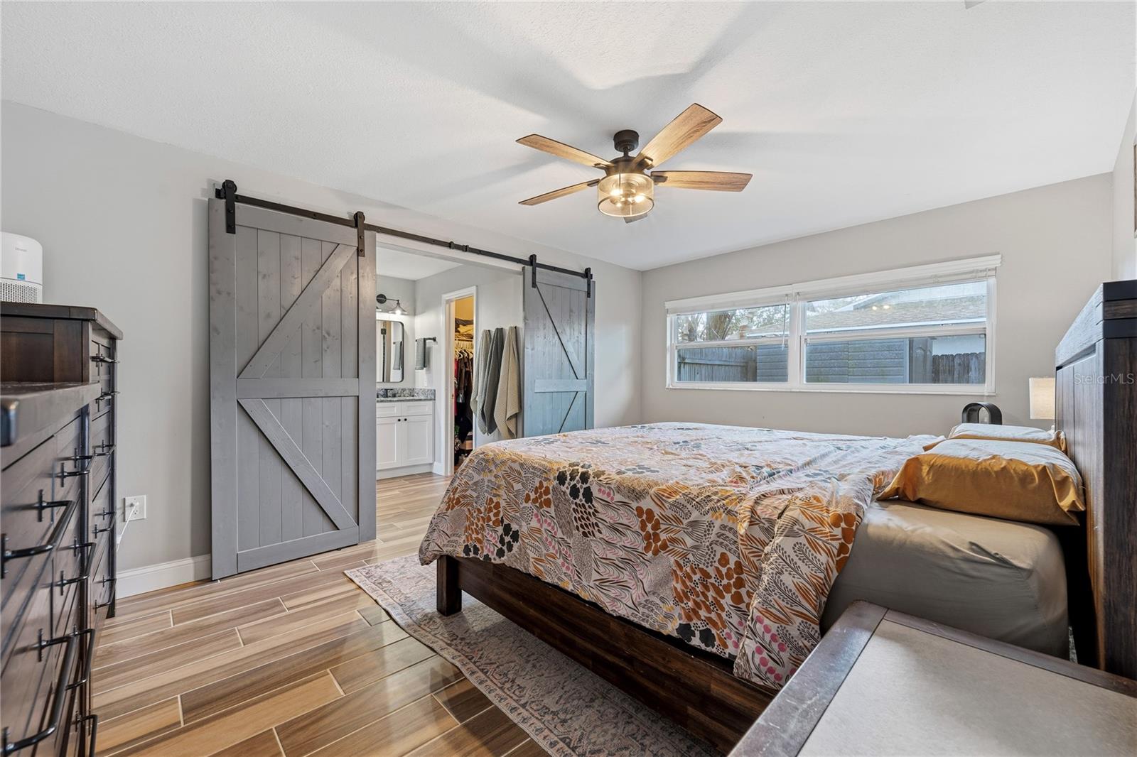 Image 16 of 35 For 8572 Shady Glen Drive