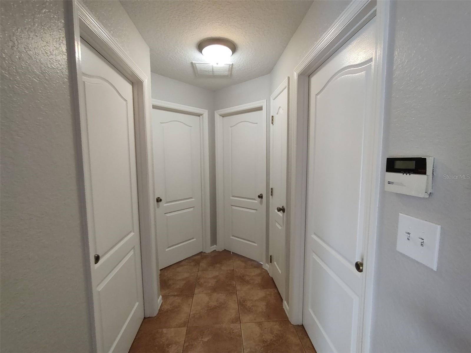 Image 23 of 35 For 416 Ohio Way