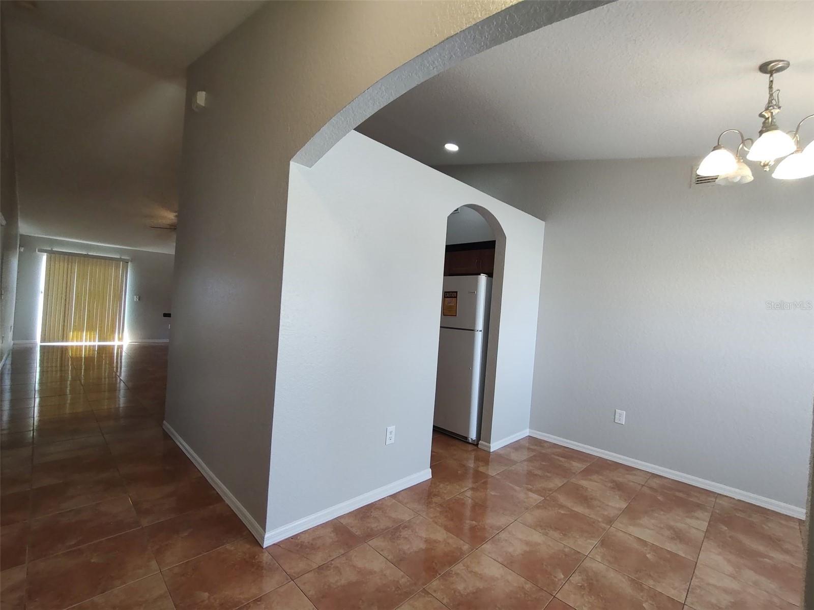 Image 3 of 35 For 416 Ohio Way