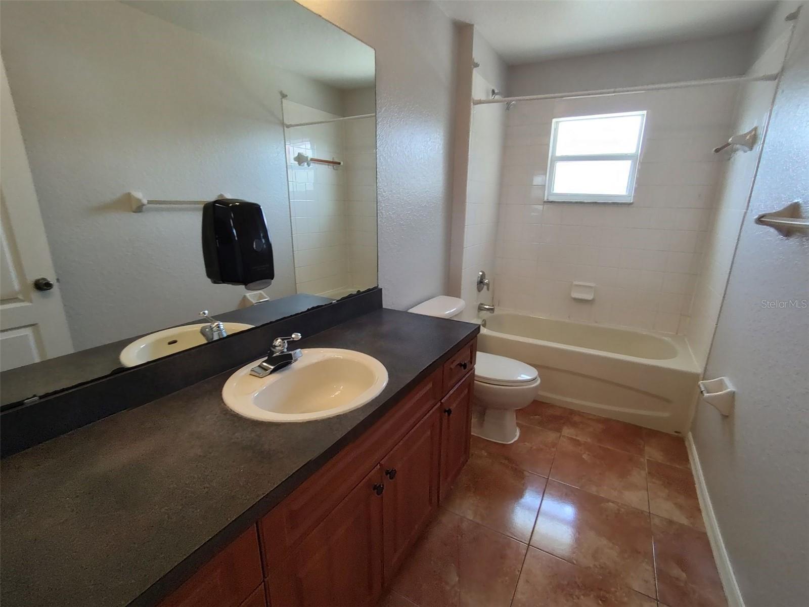 Image 31 of 35 For 416 Ohio Way