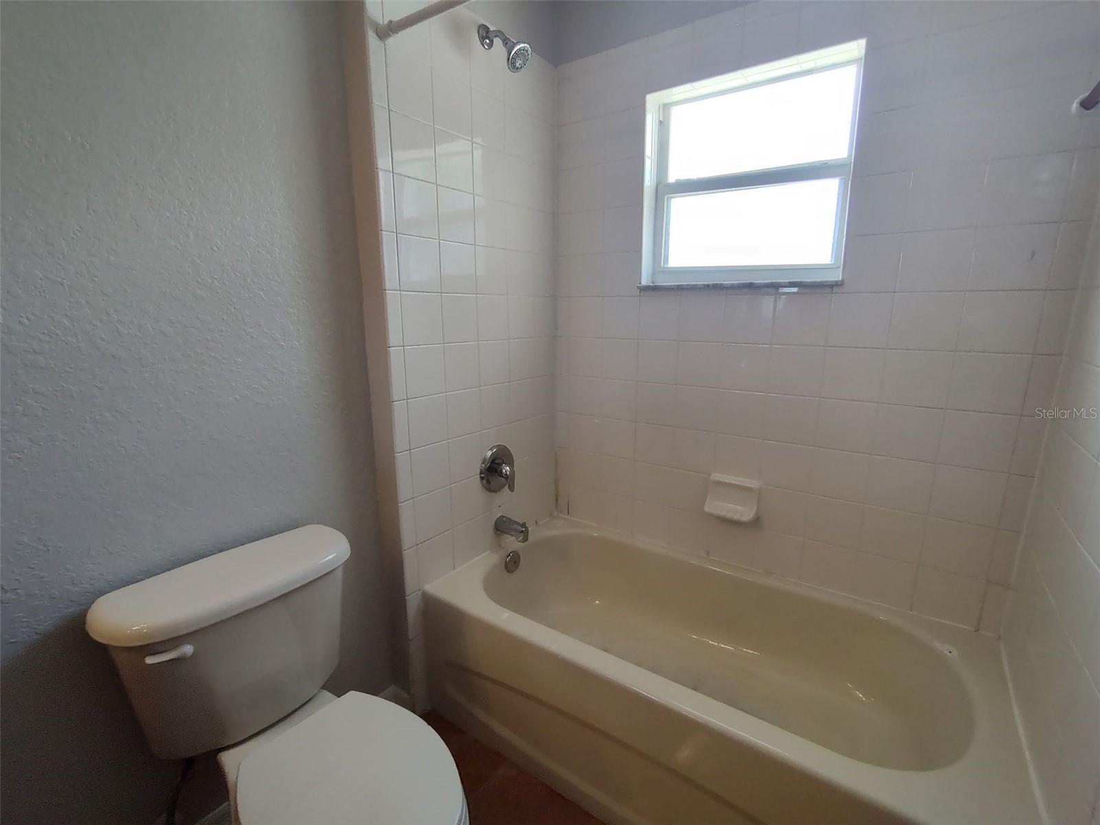 Image 32 of 35 For 416 Ohio Way