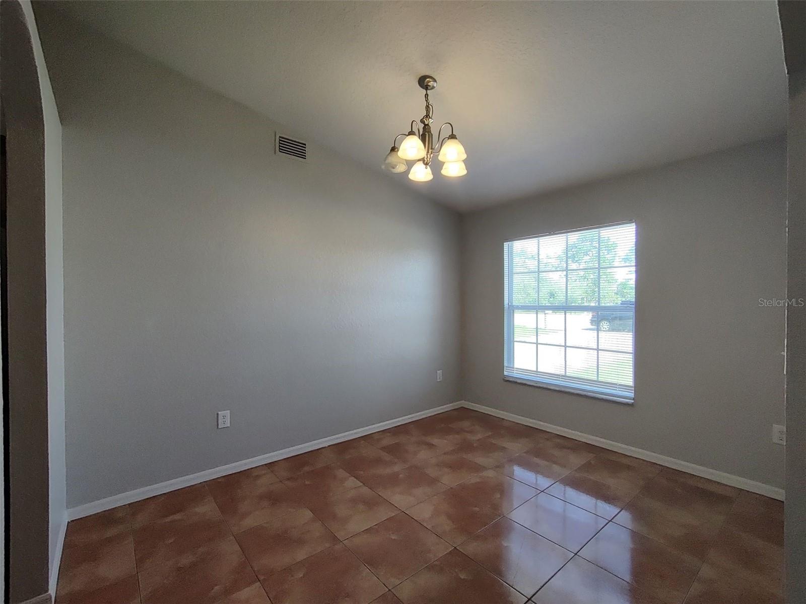 Image 4 of 35 For 416 Ohio Way